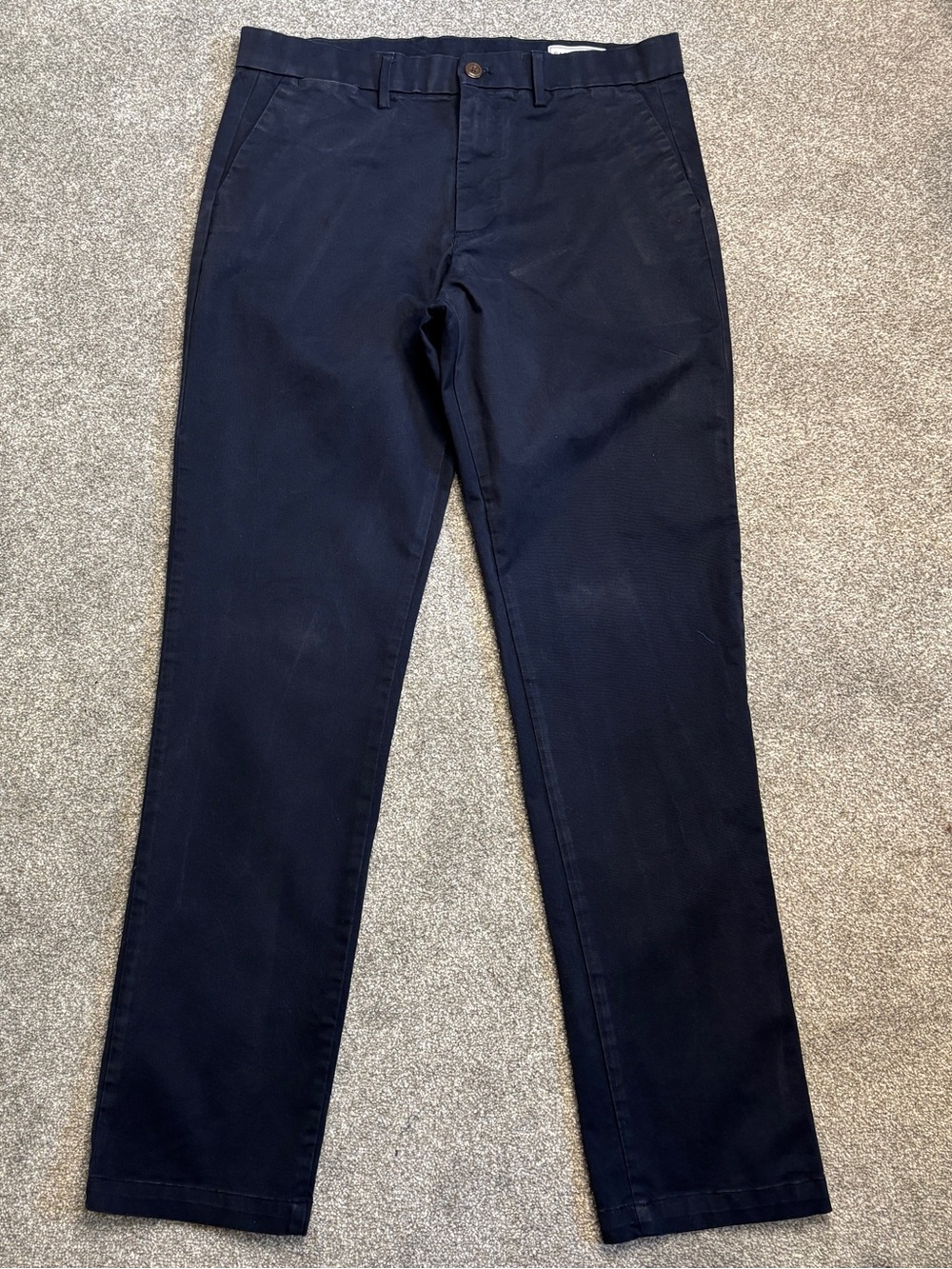 GAP Navy Blue Men's Flat Chinos ~ Classic, Casual, Preppy, Workwear, Minimalist